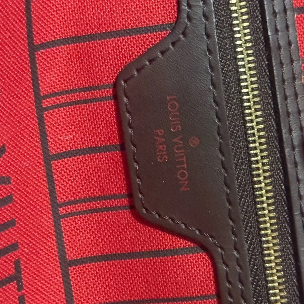 Louis Vuitton Neverfull MM Damier Ebene Cherry Interior - Picture 8 of 15